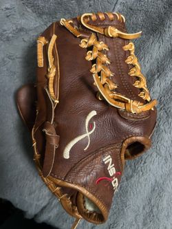Left-hand Throw Insignia Chisholm Baseball Glove