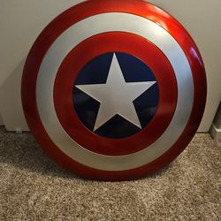 Hasbro Marvel Legends Captain America Shield Replica