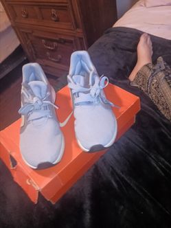shoes size 8 women light blue