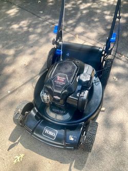 2024 Toro Recycler 22” self propelled mower