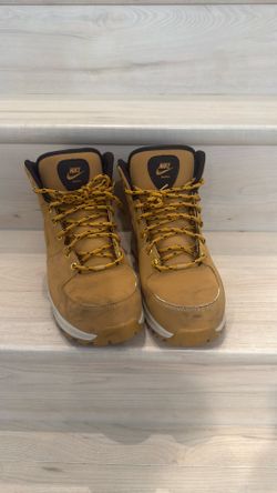 Nike Manoa Leather Boots Wheat Men’s Size 9.5 - $65 OBO