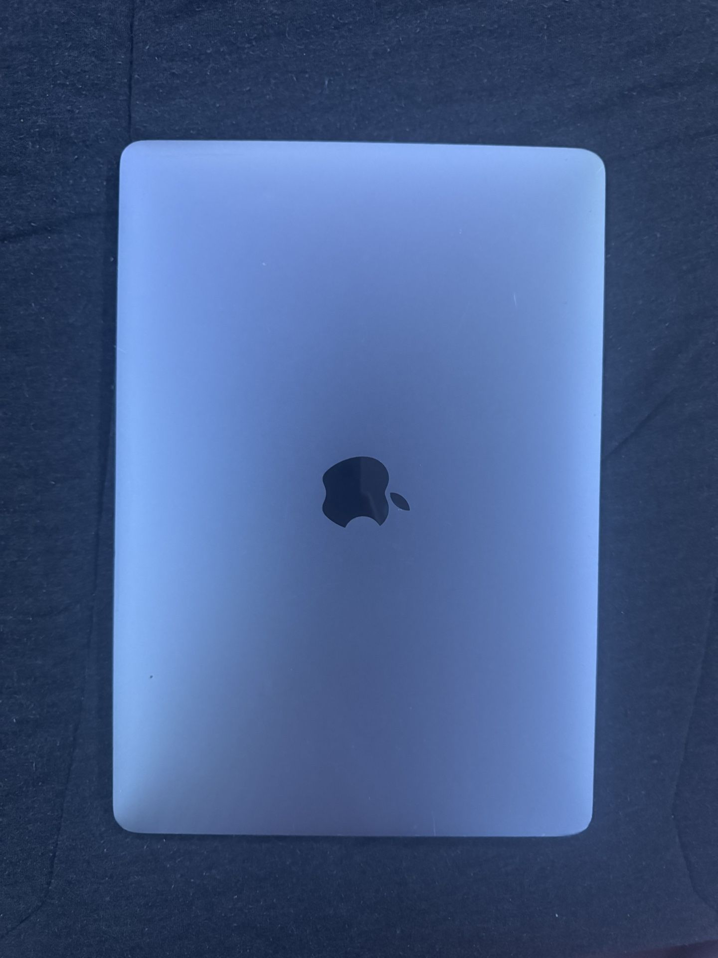 M2 Macbook Pro 2022 256 GB