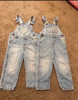 Toddler girl Oshkosh overalls size 3T