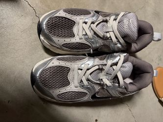 Girls nike shoes