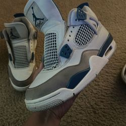 Jordan 4 Military Blues/ Laces Inside