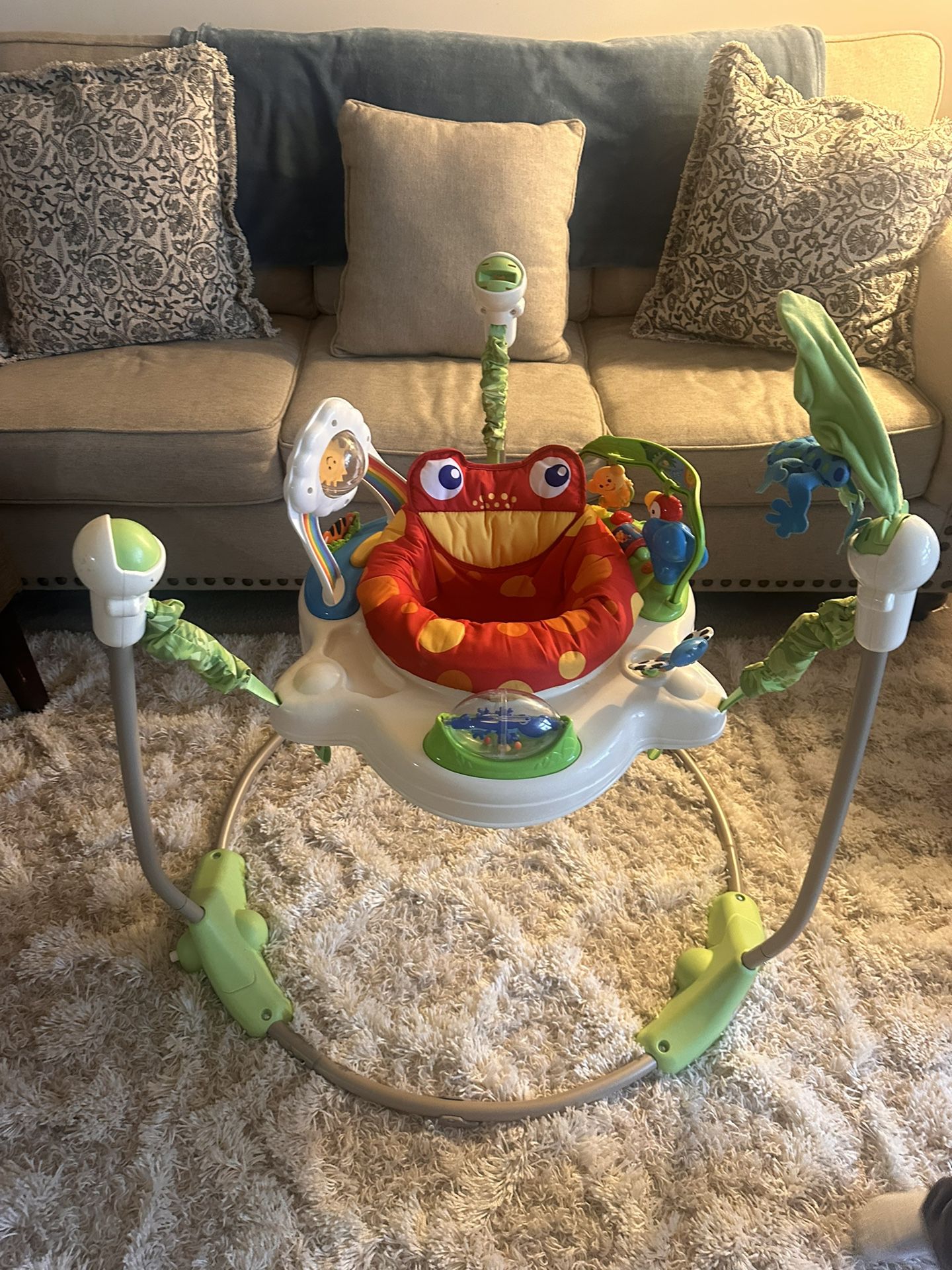 Fisher Price Rainforest Jumperoo Baby Bouncer Entertainer - Like new!!