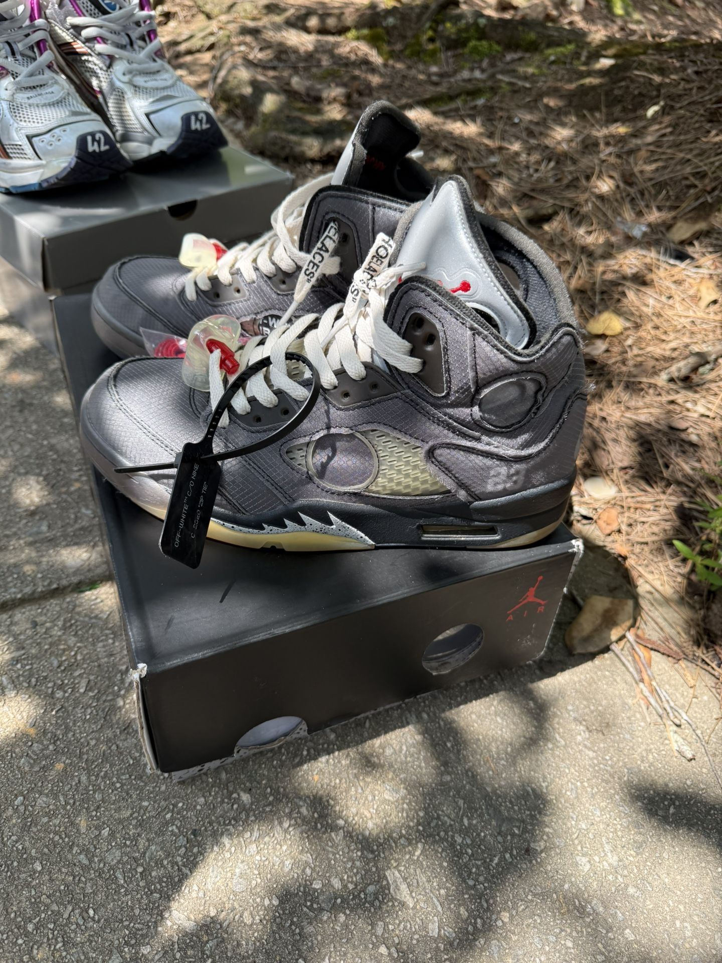 Off-white x Air Jordan 5 ‘Muslin’