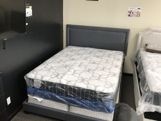Queen bed and queen hybrid mattress set