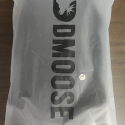 NEVER USED.  DMoose Protected Padded Shorts For Men Sports Size Large 