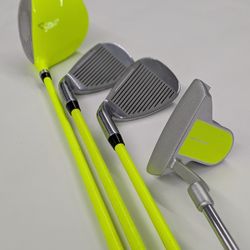 Kids Beginner Golf Set $60