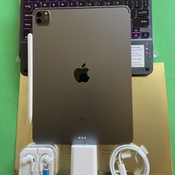 128GB Apple IPad Pro 11” 3rd Generation (2021 Model / M1 chip/ Liquid Retina / Face ID)  with pen, keyboard & Accesories (1TB $849)