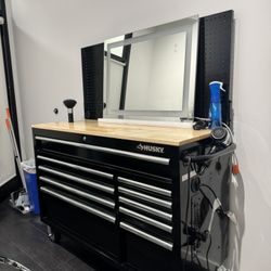 Husky Workbench 50 In, Mirror And Board