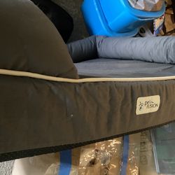 Xxl Crate With Xxl Orthopedic Bed. Barely Used! 