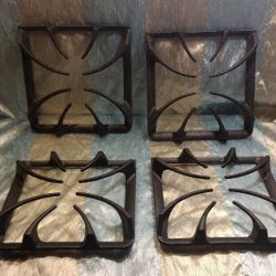 Frigidaire Stovetop Burner Grates (LIKE NEW )