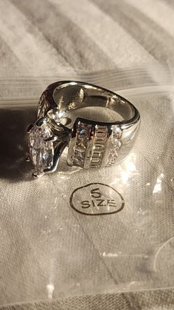 Gorgeous Marquee Cut Ring 