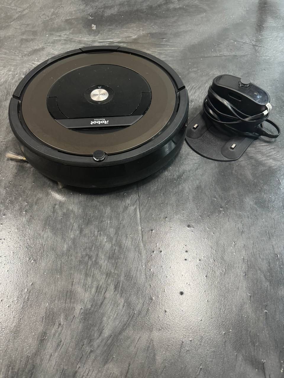 iRobot Roomba 890 Wifi Pet Vacuum Works Great for Pet Owners! Comes ...