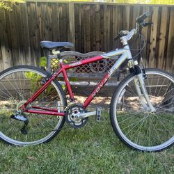 Adult Hybrid Bike - 700c