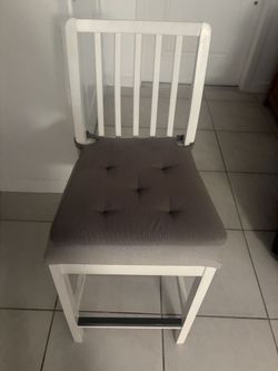 Set Of 3 White Stools