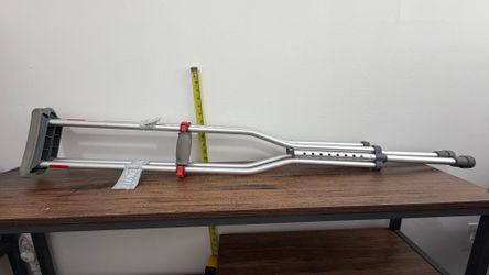 Adjustable Adult Crutches – Aluminum – $25 Miami