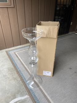 2 Accent Decor Tall Glass Vases/flower Stand