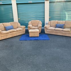 UNBELIEVABLE DEAL 🤯NICE FOUR PIECE SOFA SET 🛋️ DELIVERY AVAILABLE 🚛