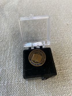 Vintage University of California 35yr Service Award Lapel Pin