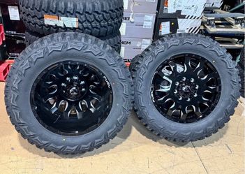 Dually Wheels & Tires