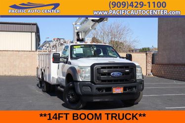 2012 Ford F-550 Chassis