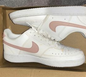 NIKE AIR FORCE 1 MENS 9.5 PERFECT