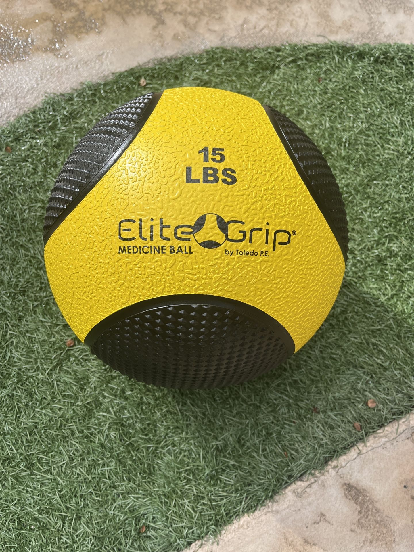 15 Lb Medicine Ball -New In Box