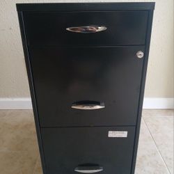 3 DRAWER LETTER FILE CABINET 