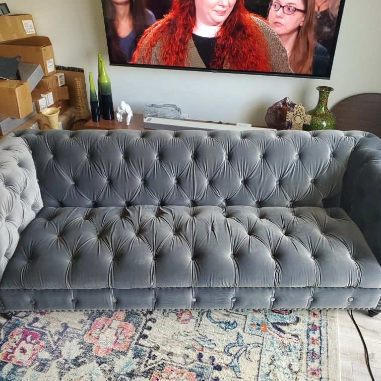 88 inches Tufted Chesterfield Sofa