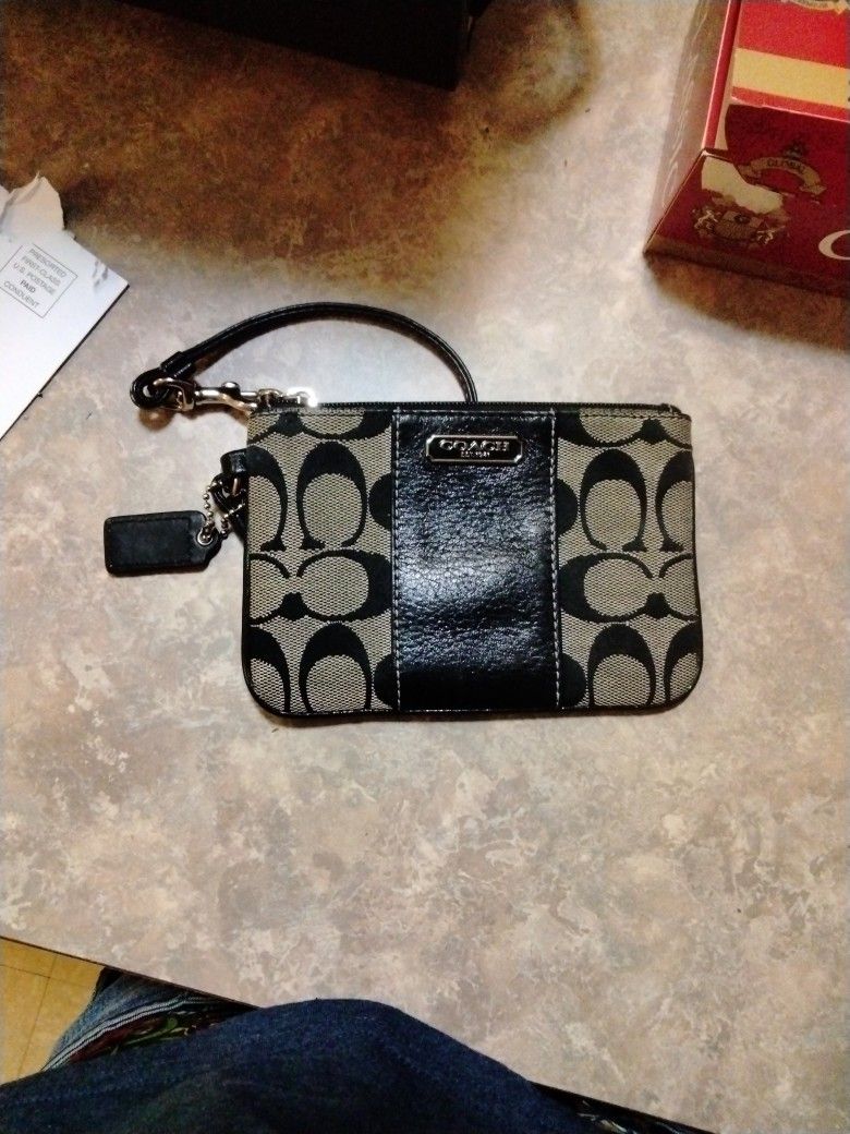 Coach Purse/ Wallet 