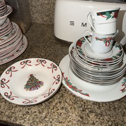 Christmas Dishes 