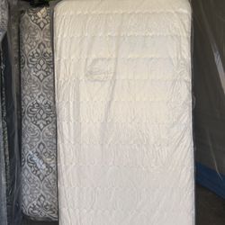 Twin Size Luxor Euro Top With Blue Gel Memory Foam Mattress Other Sizes Available 