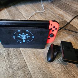 Nintendo Switch w/128GB MicroSD card & Screen Protector