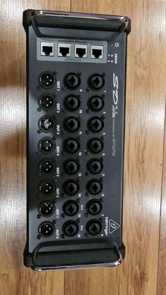 Behringer SD16 16-channel Stage Box