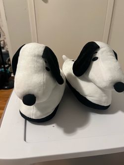 Snoopy slippers size 4/5