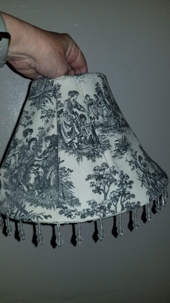 **(Vintage Lamp Shade )**