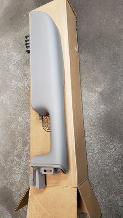 Brand New OEM Chevy Suburban interior door handle