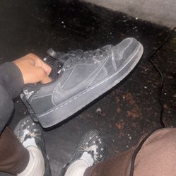 Travis Scott Black Phantom