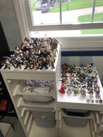 Lot Of Around 70 Lfl Star Wars Mini Figures