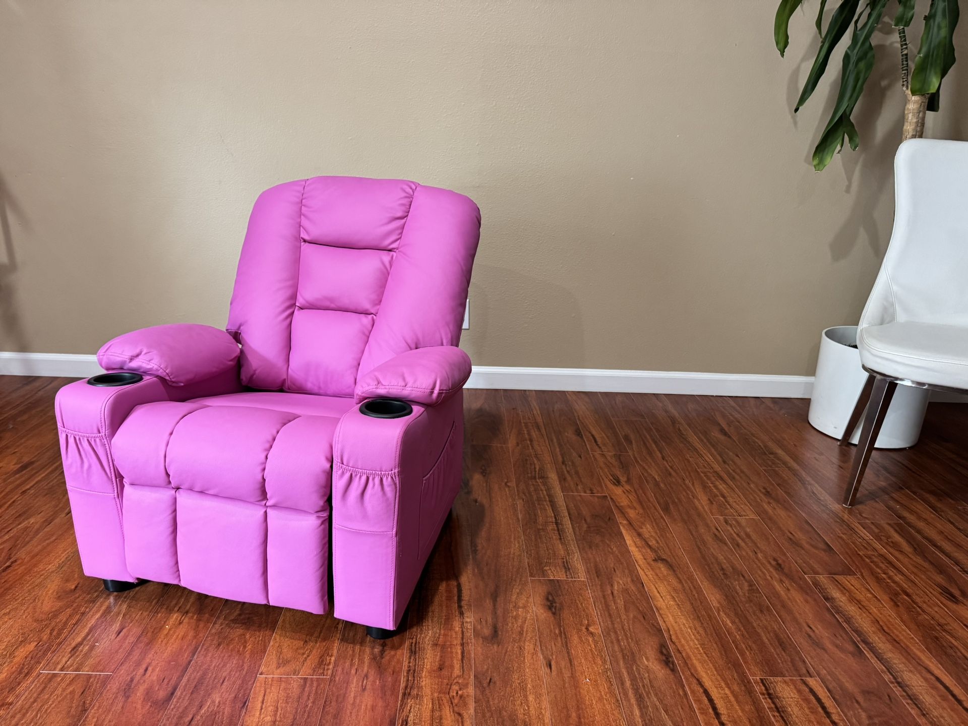 Barbie-Inspired Kids Recliner Chair with Cup Holders