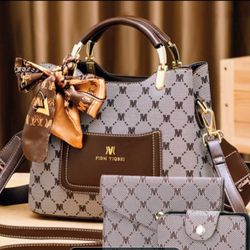 Brand New Women's Handbag/Shoulder  Set