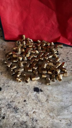 3/8 in. O.D. x 3/8 in. MIP Brass Compression 90-Degree Elbow Fitting