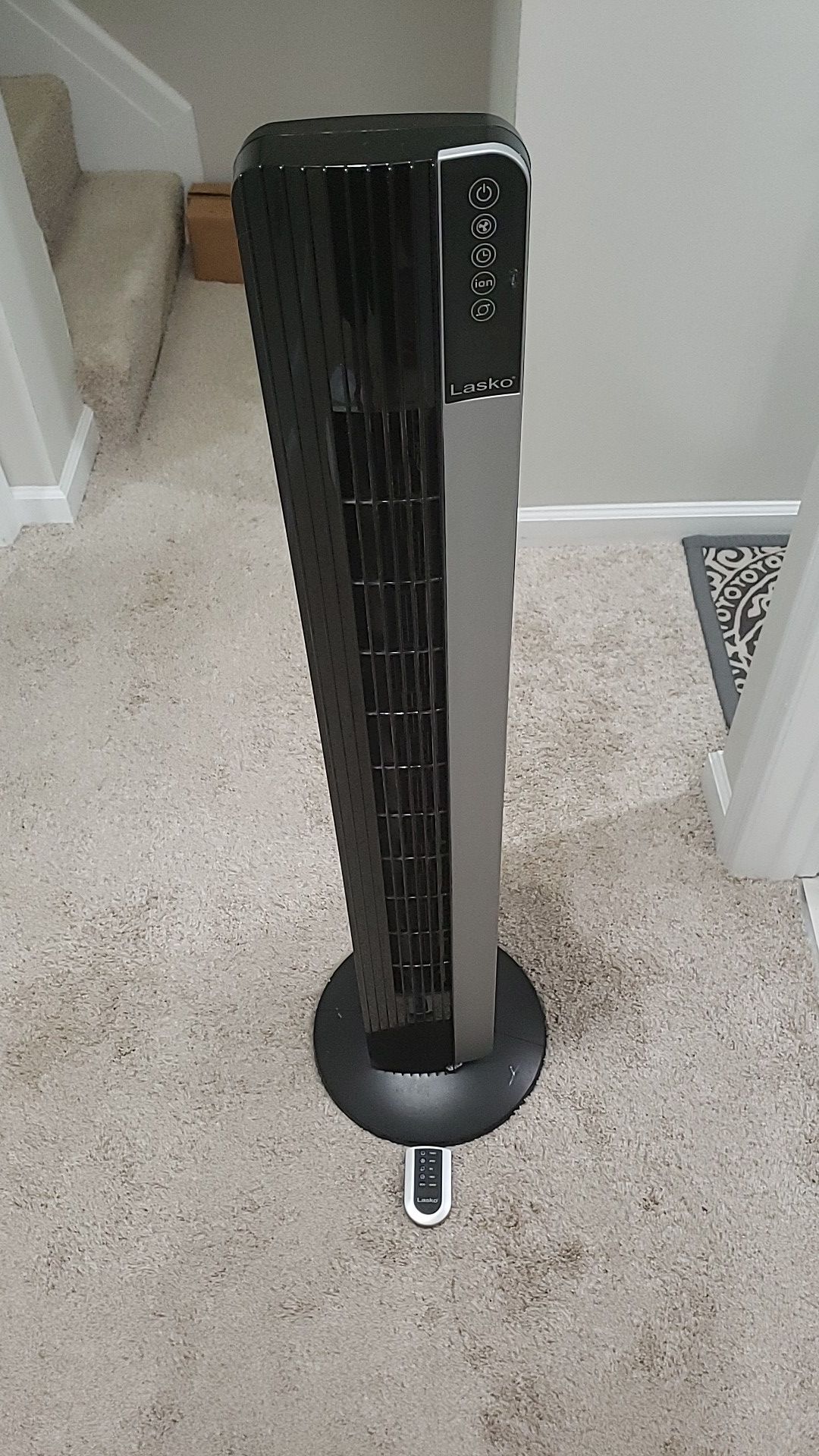 Lasko oscillating fan / air purifier