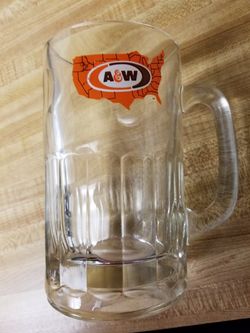 Vintage A & W Root Beer Regular Size Mugs x 4