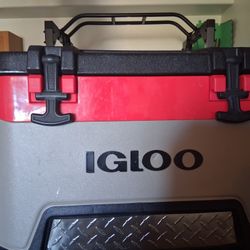 Igloo BMX 52 Quart Cooler with Cool Riser Technology, Sandstone/Red