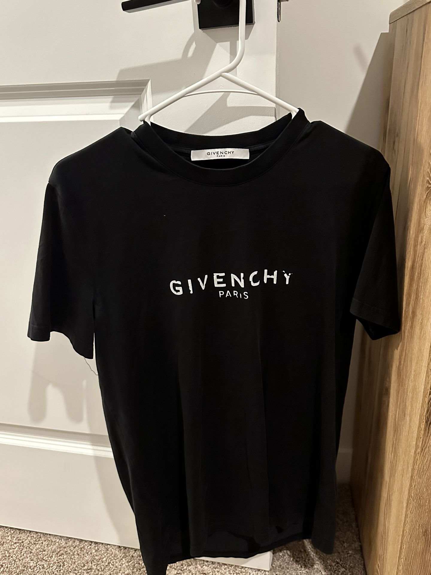 Givenchy, Moncler, Alexander McQueen, Size S-M