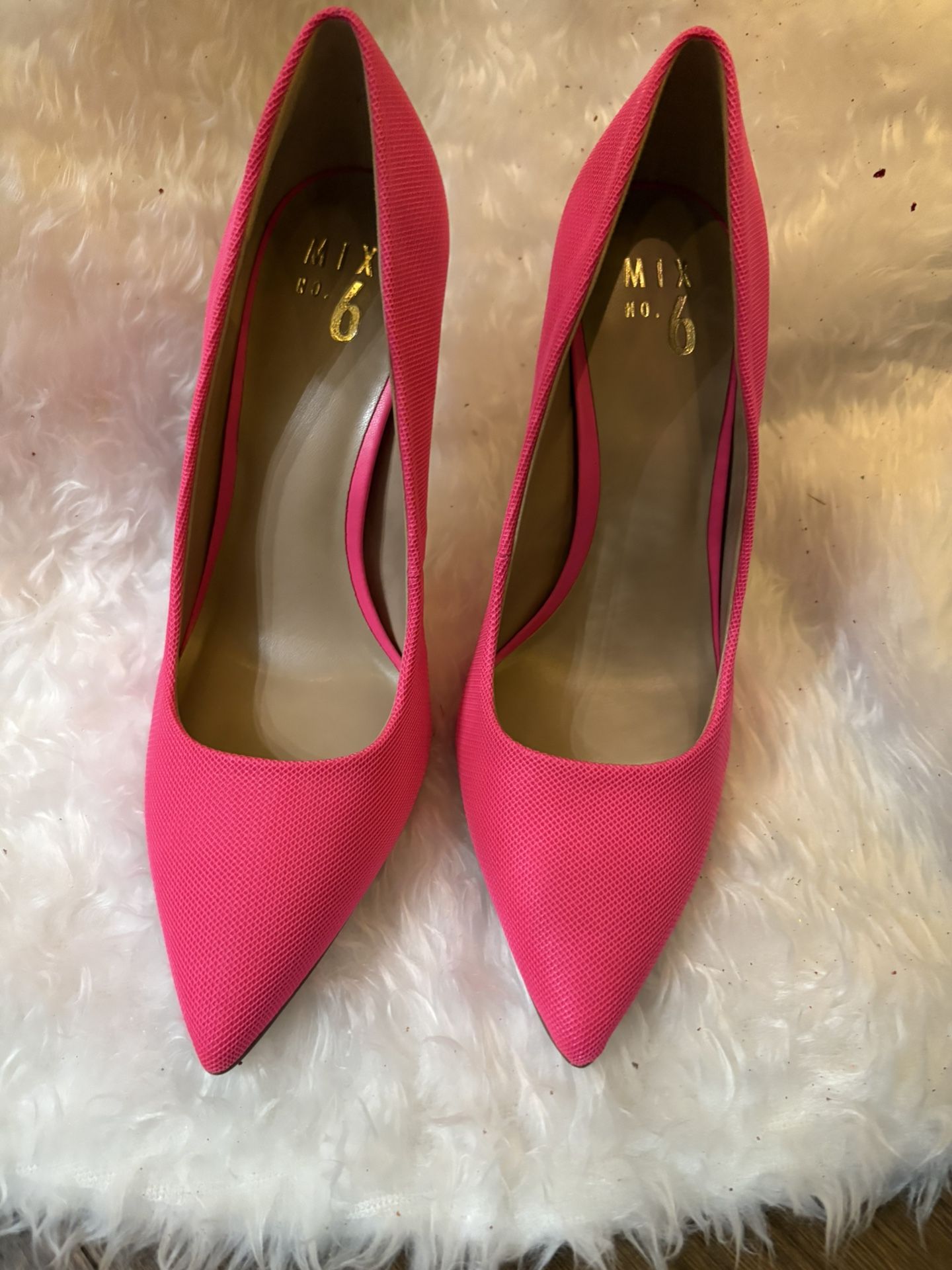 Neon Pink Heels New No Box Size 9.5